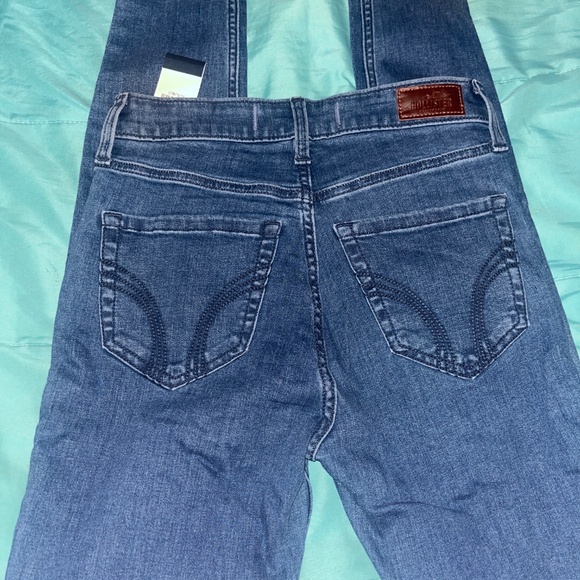 Hollister Jeans - Picture 2 of 4